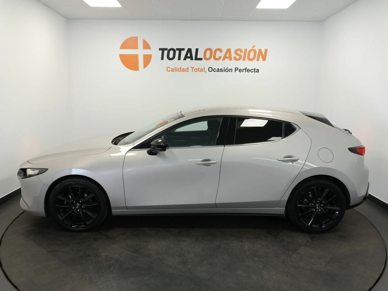 Mazda 3 2.0 e-SKYACTIV-G 88KW HOMURA - Foto 6