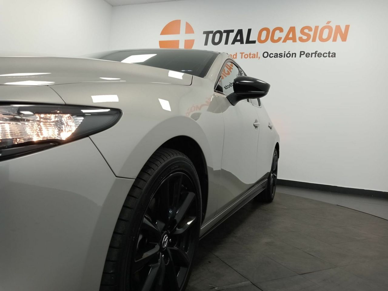 Mazda 3 2.0 e-SKYACTIV-G 88KW HOMURA - Foto 31