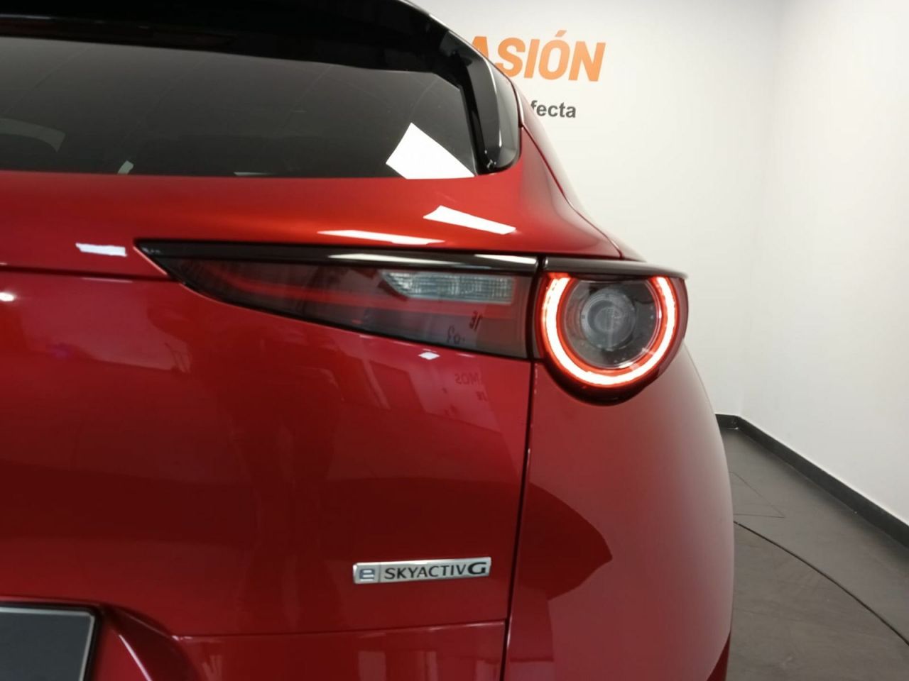 Mazda CX-30 e-SKYACTIV-G 2.0 90 kW 2WD AT Evolution - Foto 33