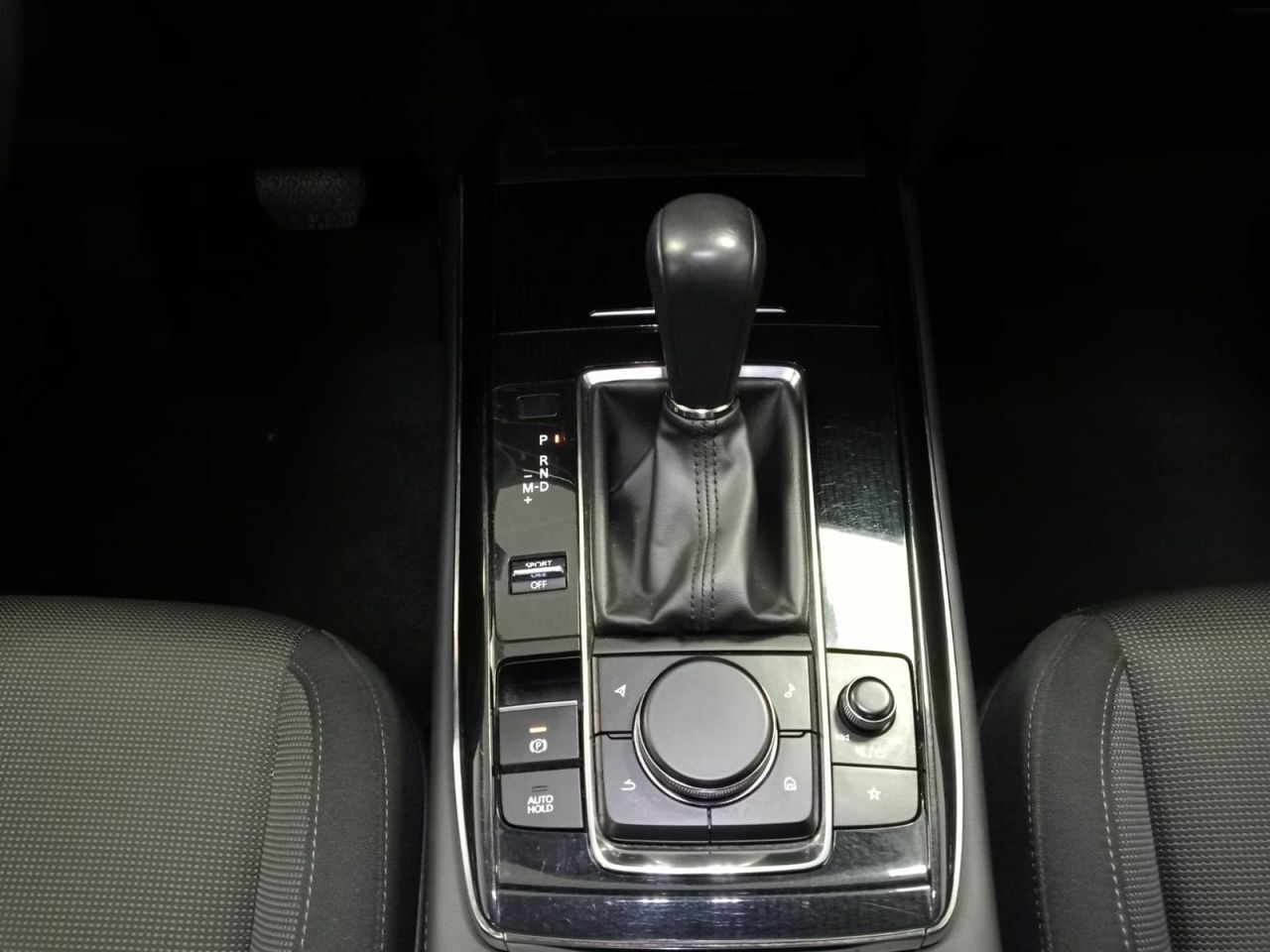 Mazda CX-30 e-SKYACTIV-G 2.0 90 kW 2WD AT Evolution - Foto 25