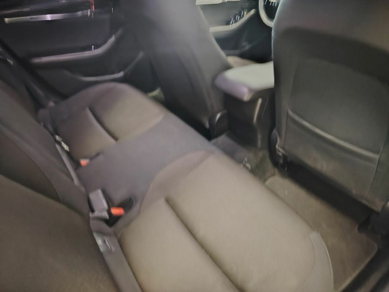 Mazda 3 2.0 e-SKYACTIV-G 88KW EVOLUTION - Foto 36