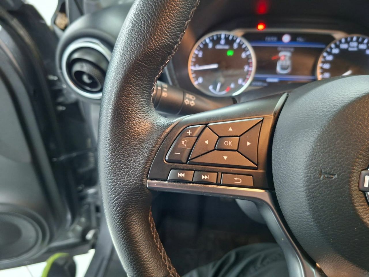 Nissan Juke DIG-T 84 kW (114 CV) 6M/T N-Connecta - Foto 19