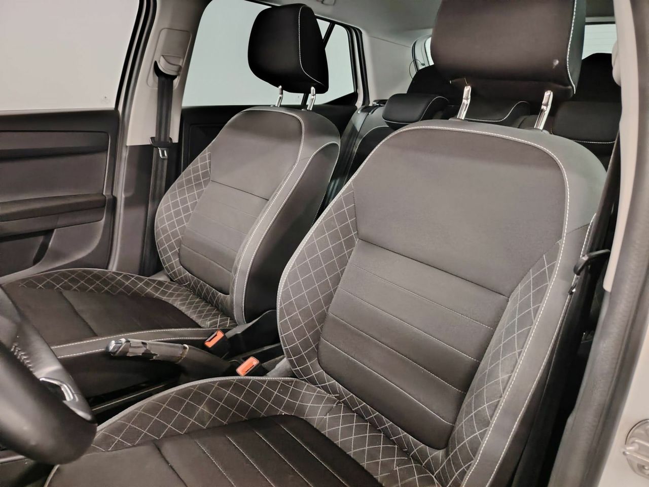 Skoda Fabia 1.0 TSI 70KW (95cv) Ambition Plus - Foto 23