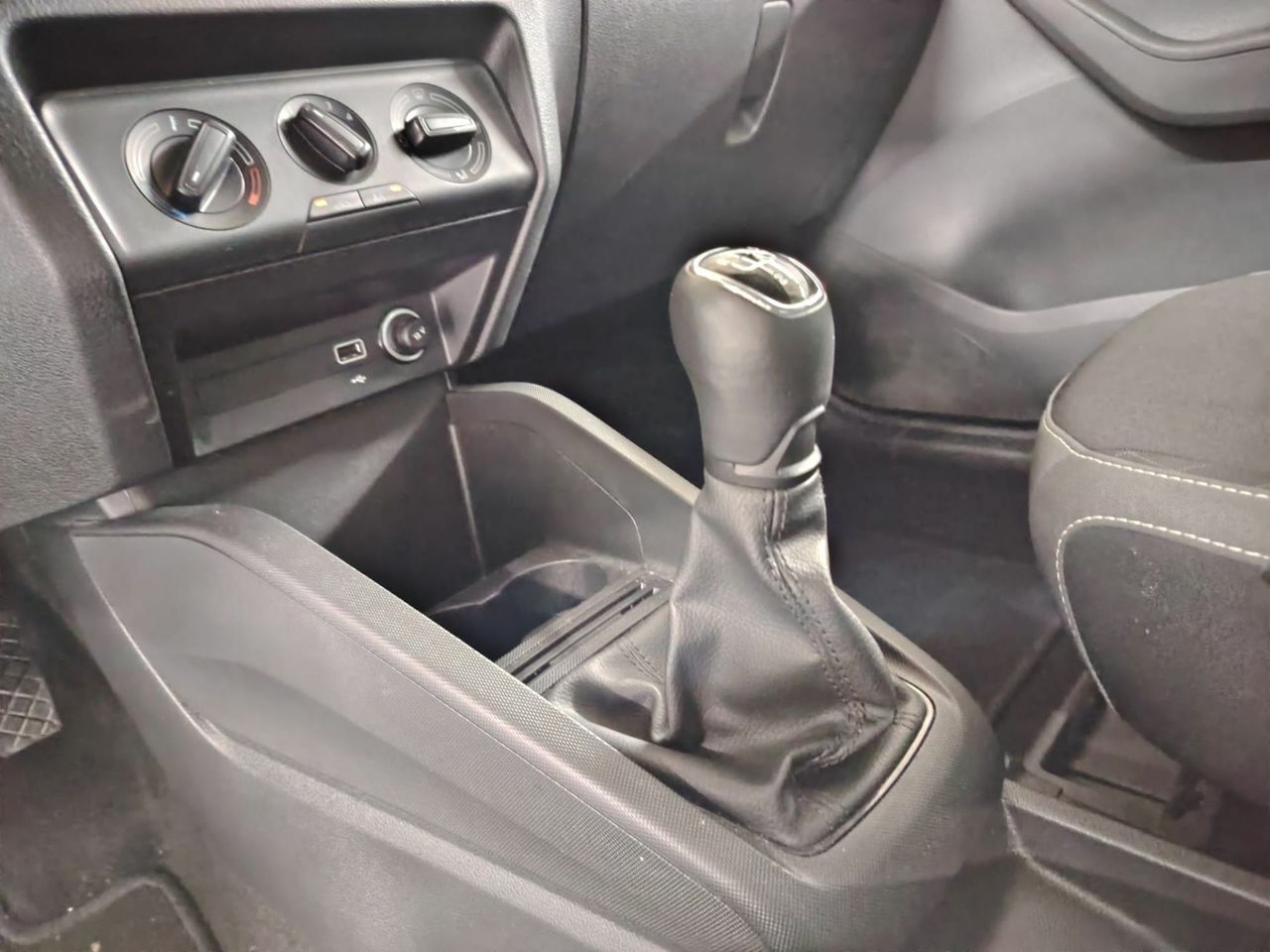 Skoda Fabia 1.0 TSI 70KW (95cv) Ambition Plus - Foto 21