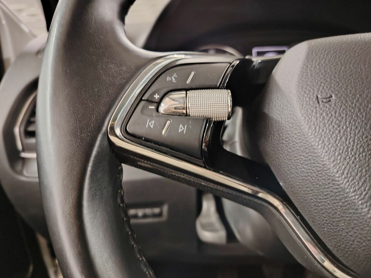 Skoda Fabia 1.0 TSI 70KW (95cv) Ambition Plus - Foto 26