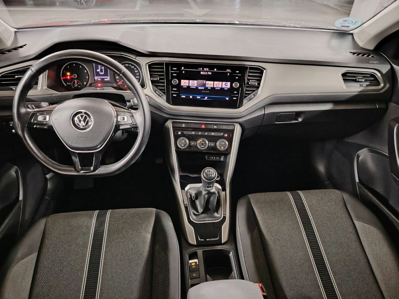 Volkswagen T-Roc Advance 1.0 TSI 81kW (110CV) - Foto 27