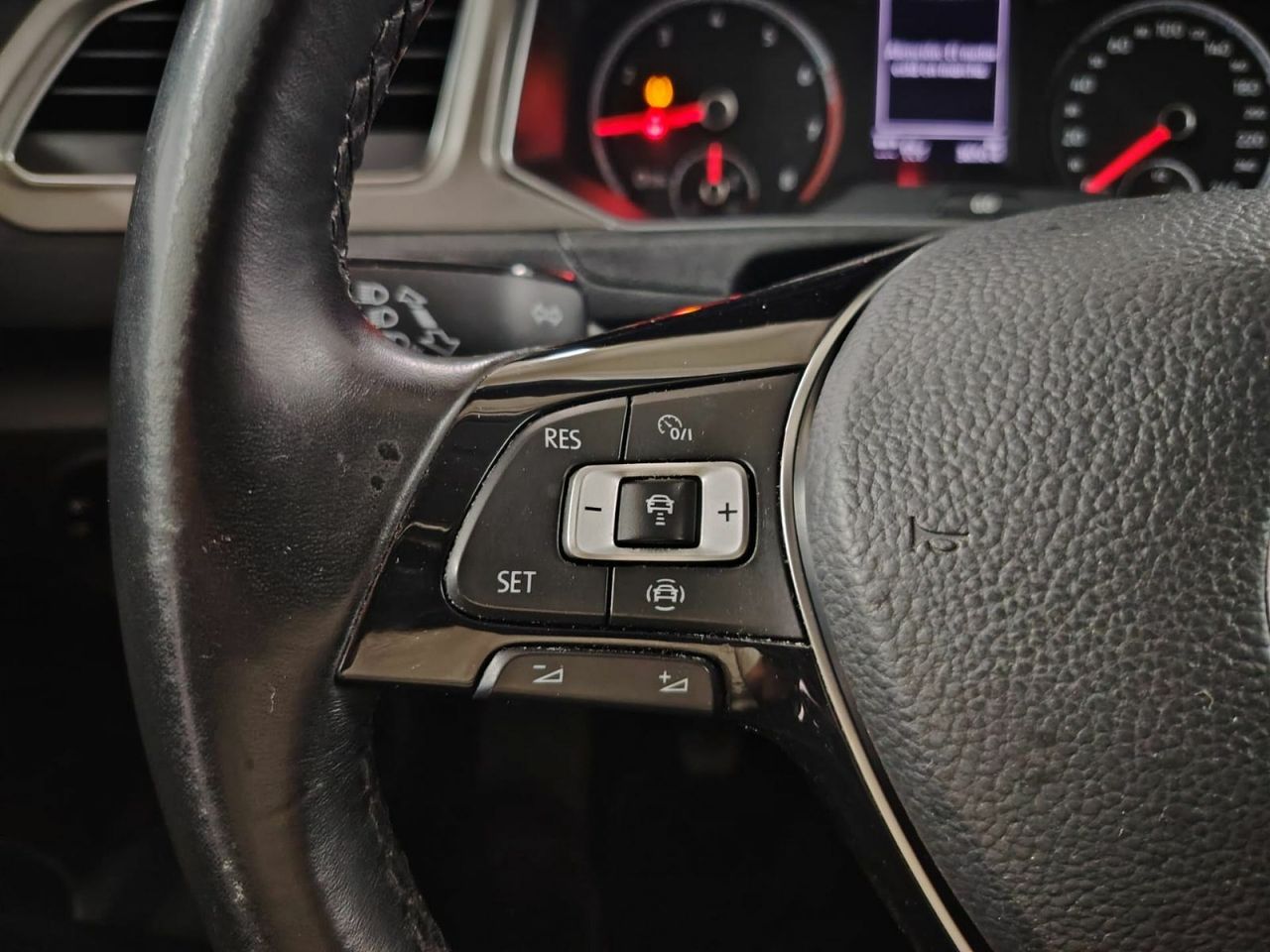 Volkswagen T-Roc Advance 1.0 TSI 81kW (110CV) - Foto 34