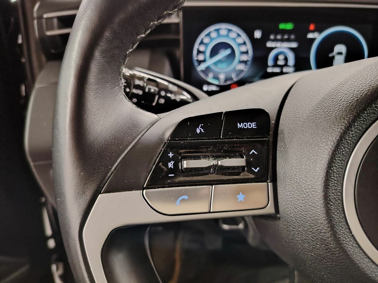 Hyundai Tucson 1.6 CRDI 100kW (136CV) 48V Tecno Sky - Foto 23