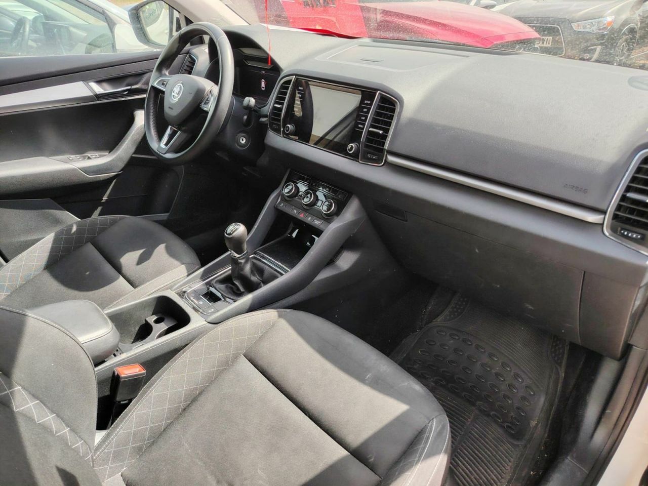 Skoda Karoq 1.0 TSI 85kW (115CV) Ambition - Foto 4