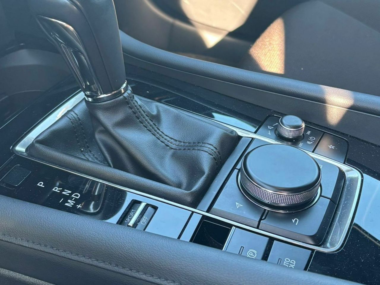 Mazda 3 e-SKYACTIV-G 110KW EXCLUSIV-LINE PLUS AT - Foto 8