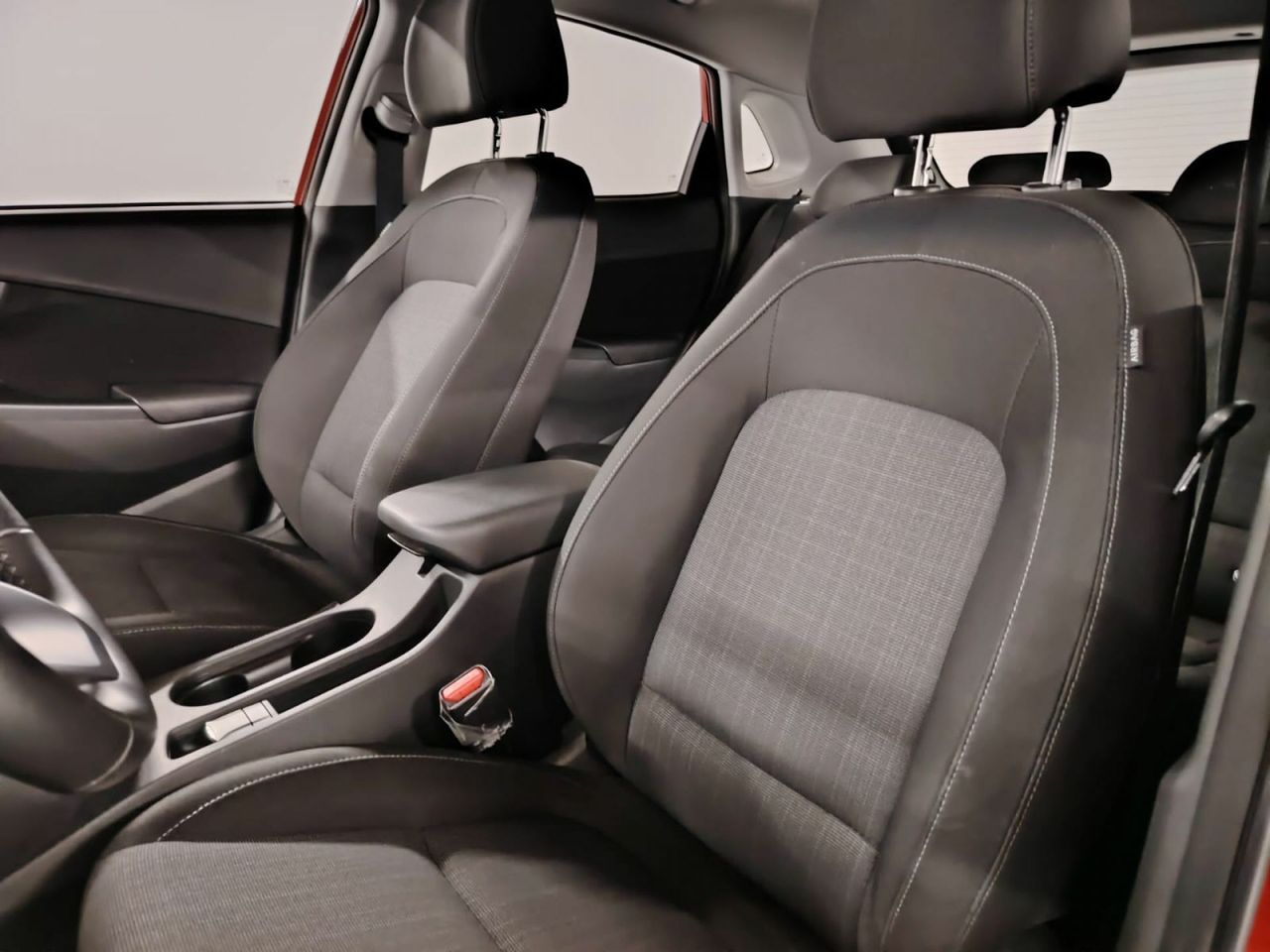 Hyundai Kona 1.6 GDI HEV Maxx DCT - Foto 33