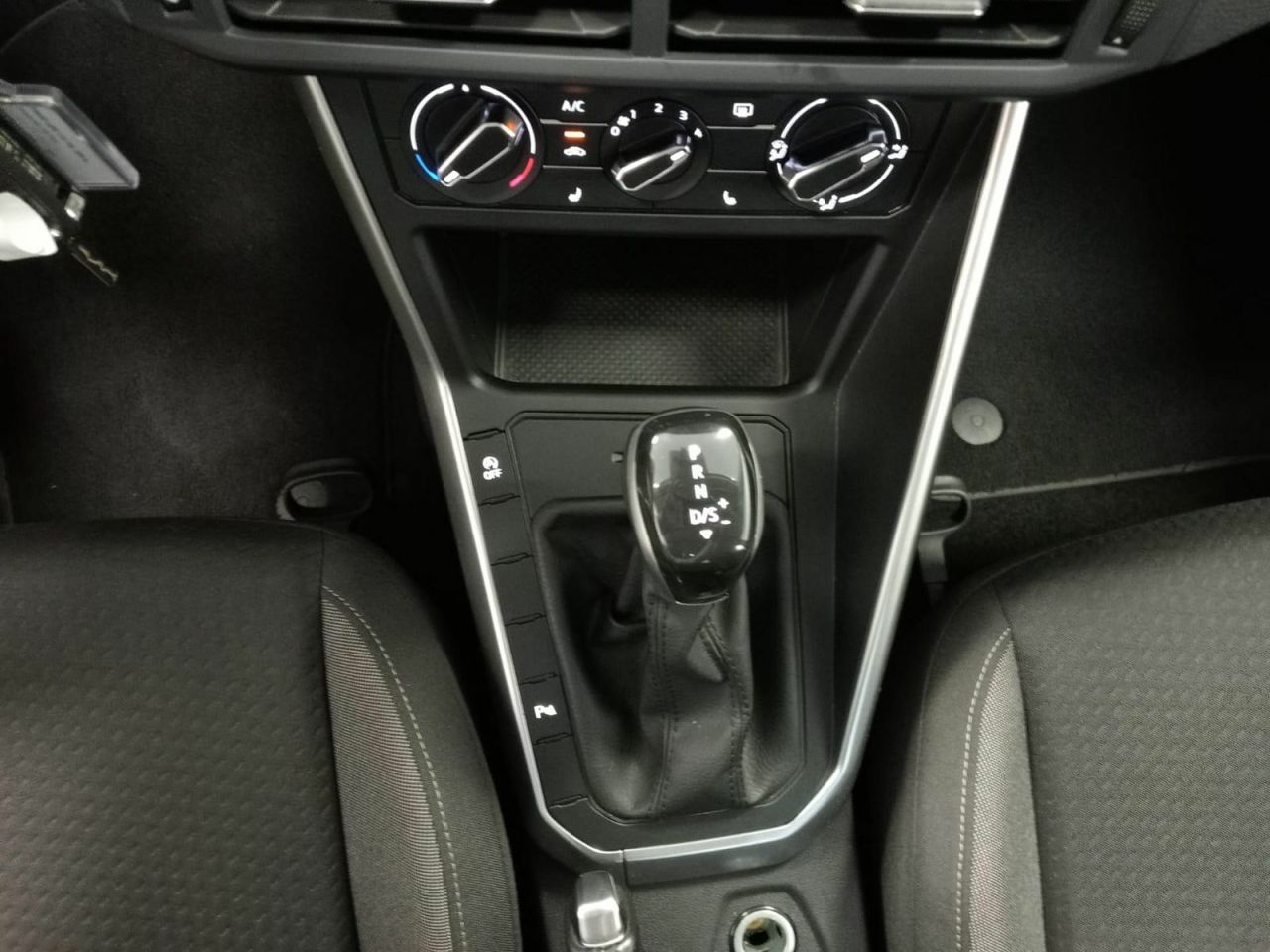 Volkswagen Taigo Life 1.0 TSI 81kW (110CV) DSG - Foto 33