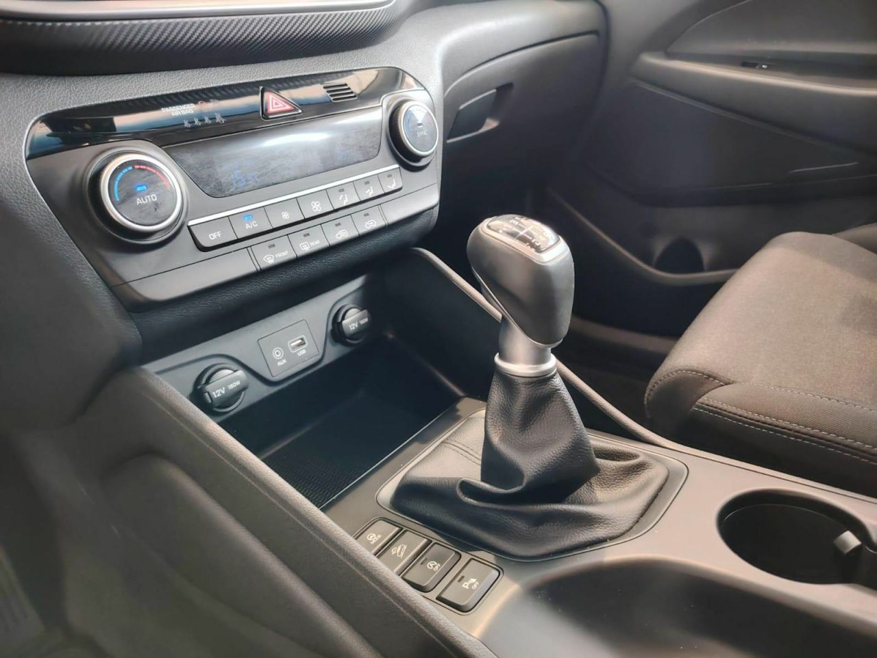 Hyundai Tucson 1.6 GDI 97kW (131CV) SLE 4X2 - Foto 23