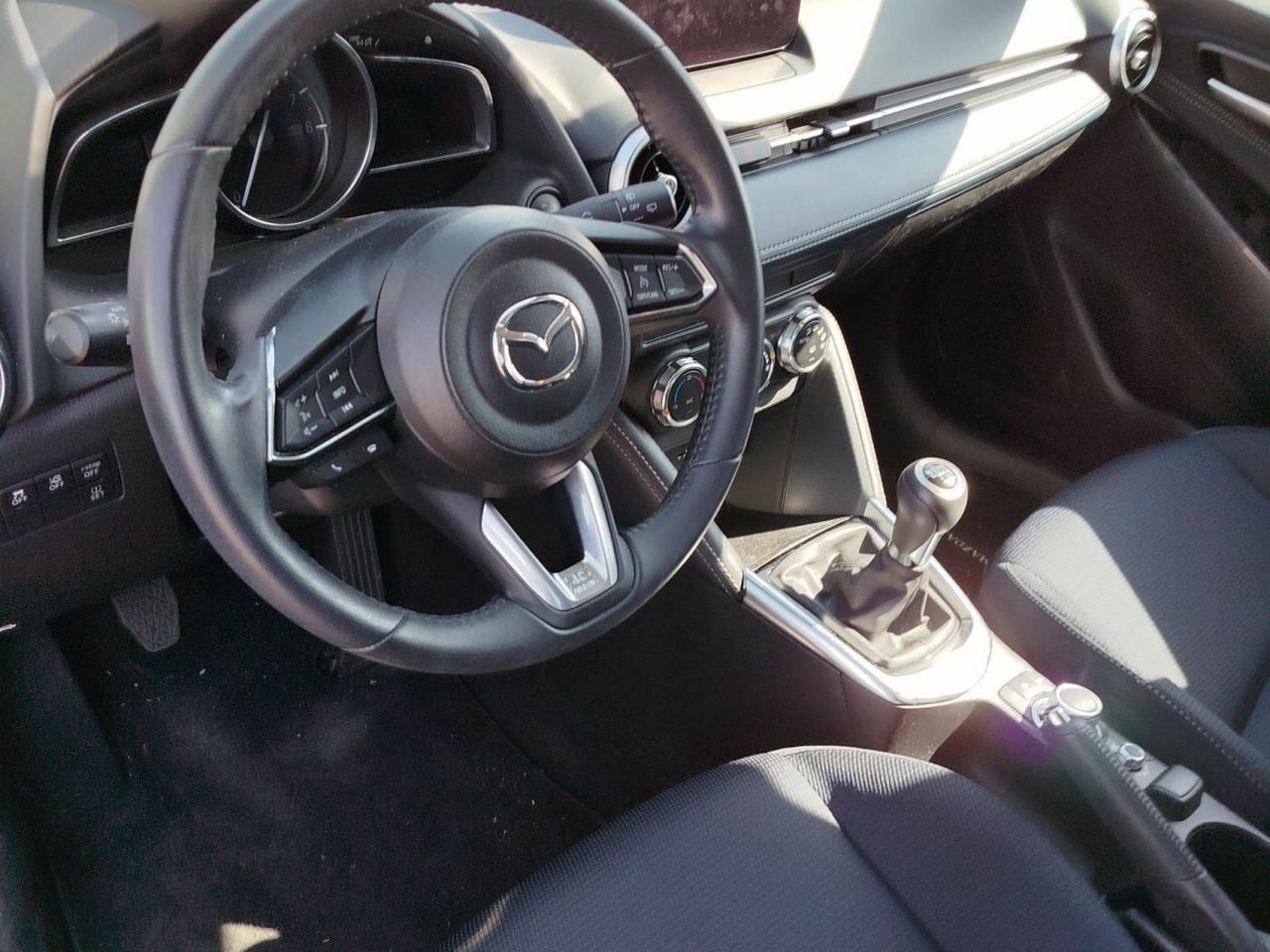 Mazda 2 e-SKYACTIV G 1.5 66kW (90CV) MT Zenith - Foto 5
