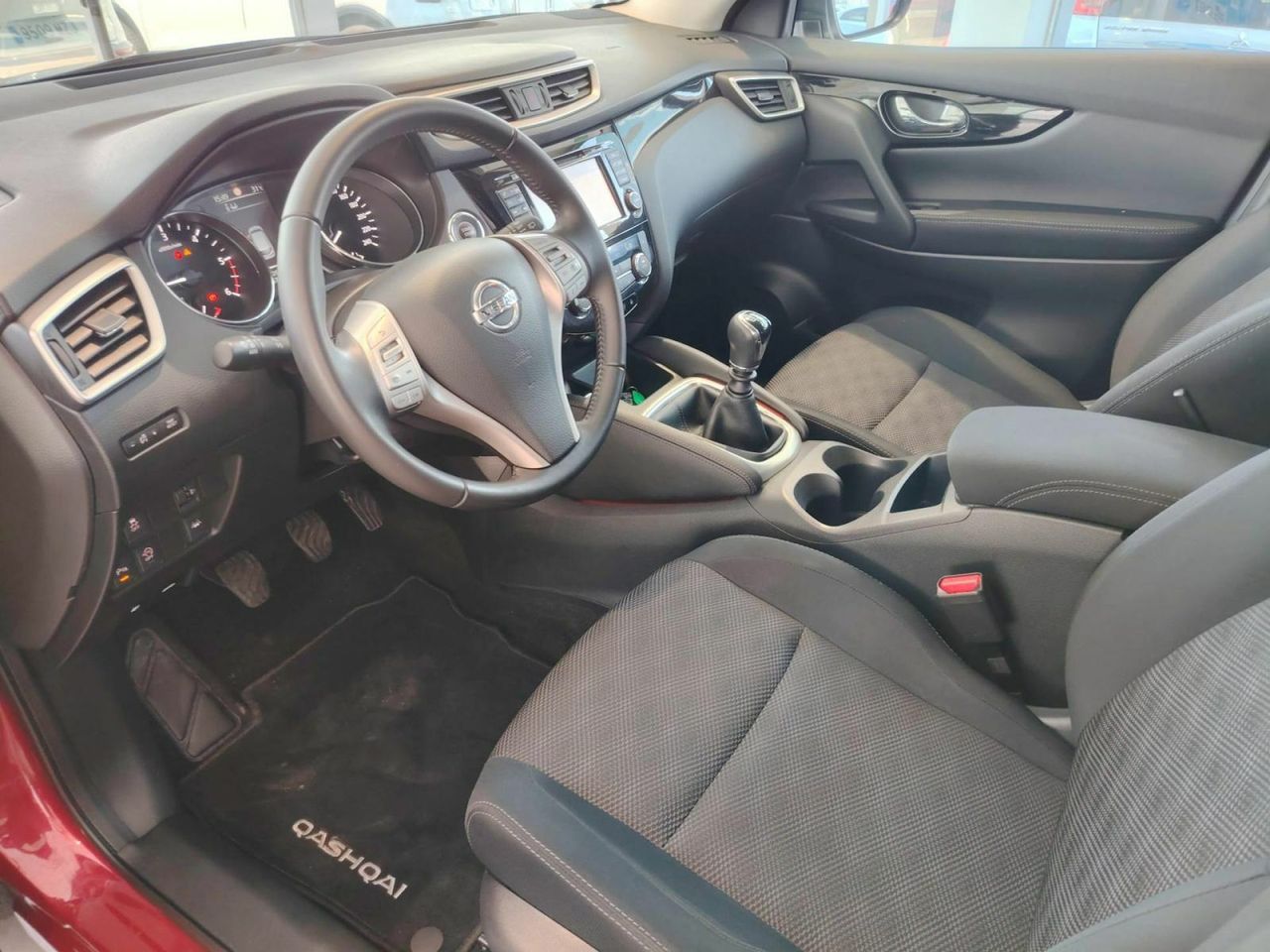 Nissan Qashqai 1.5dCi S&S 360 4x2 - Foto 22