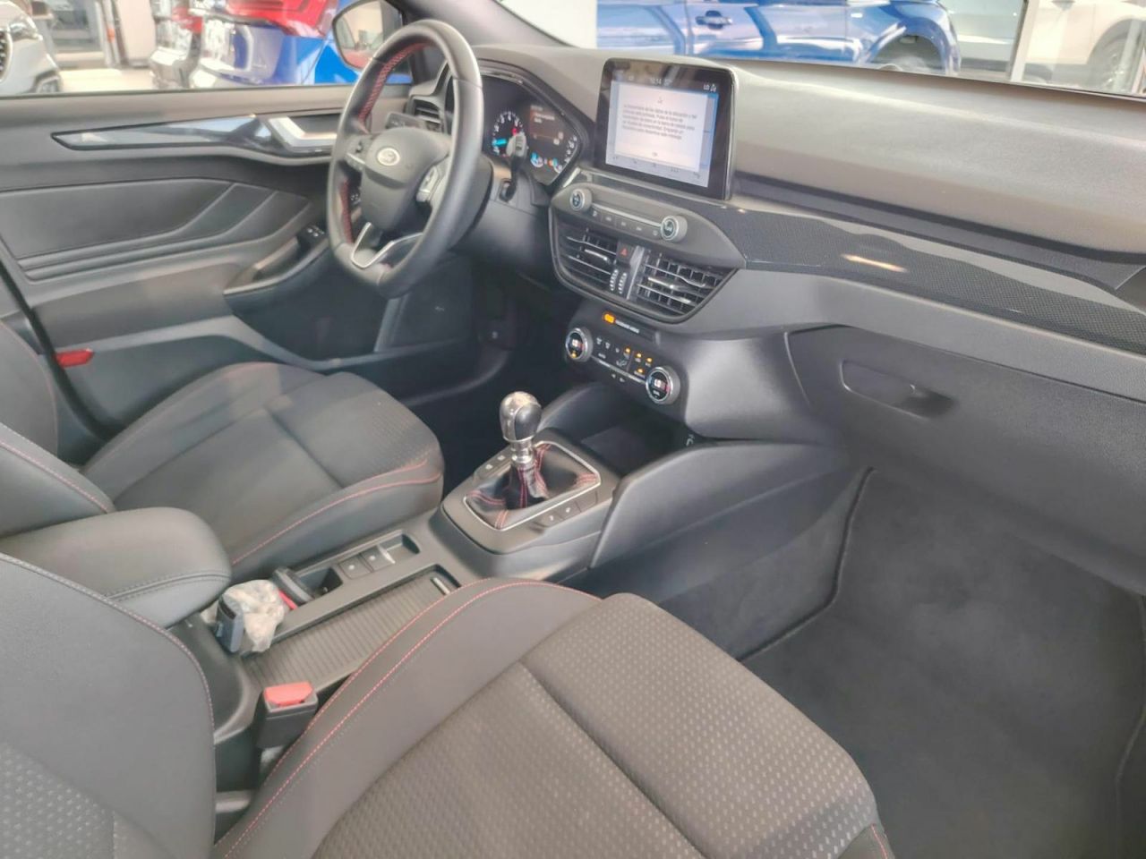 Ford Focus 1.5 Ecoboost 110kW ST-Line - Foto 38