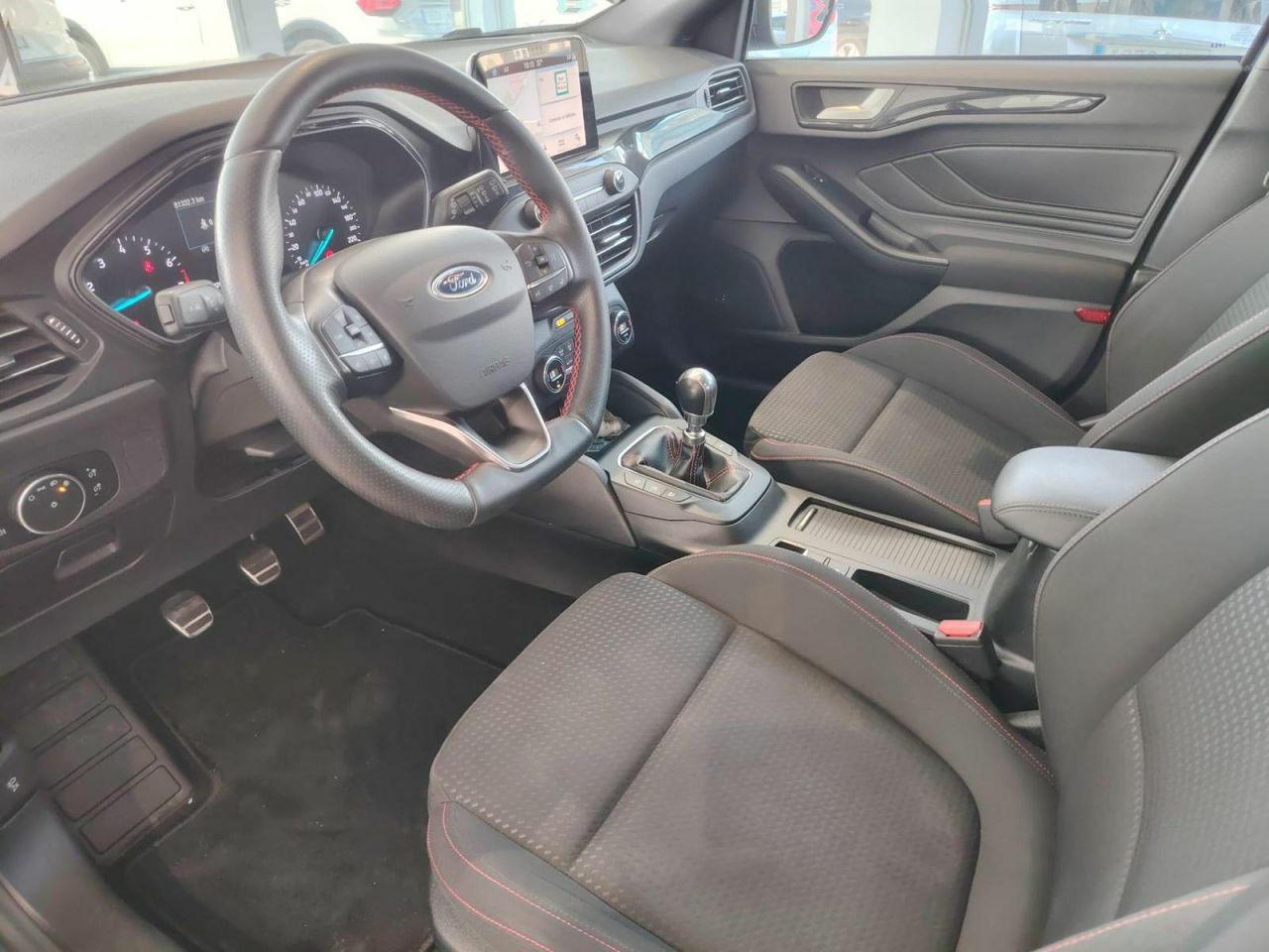 Ford Focus 1.5 Ecoboost 110kW ST-Line - Foto 26