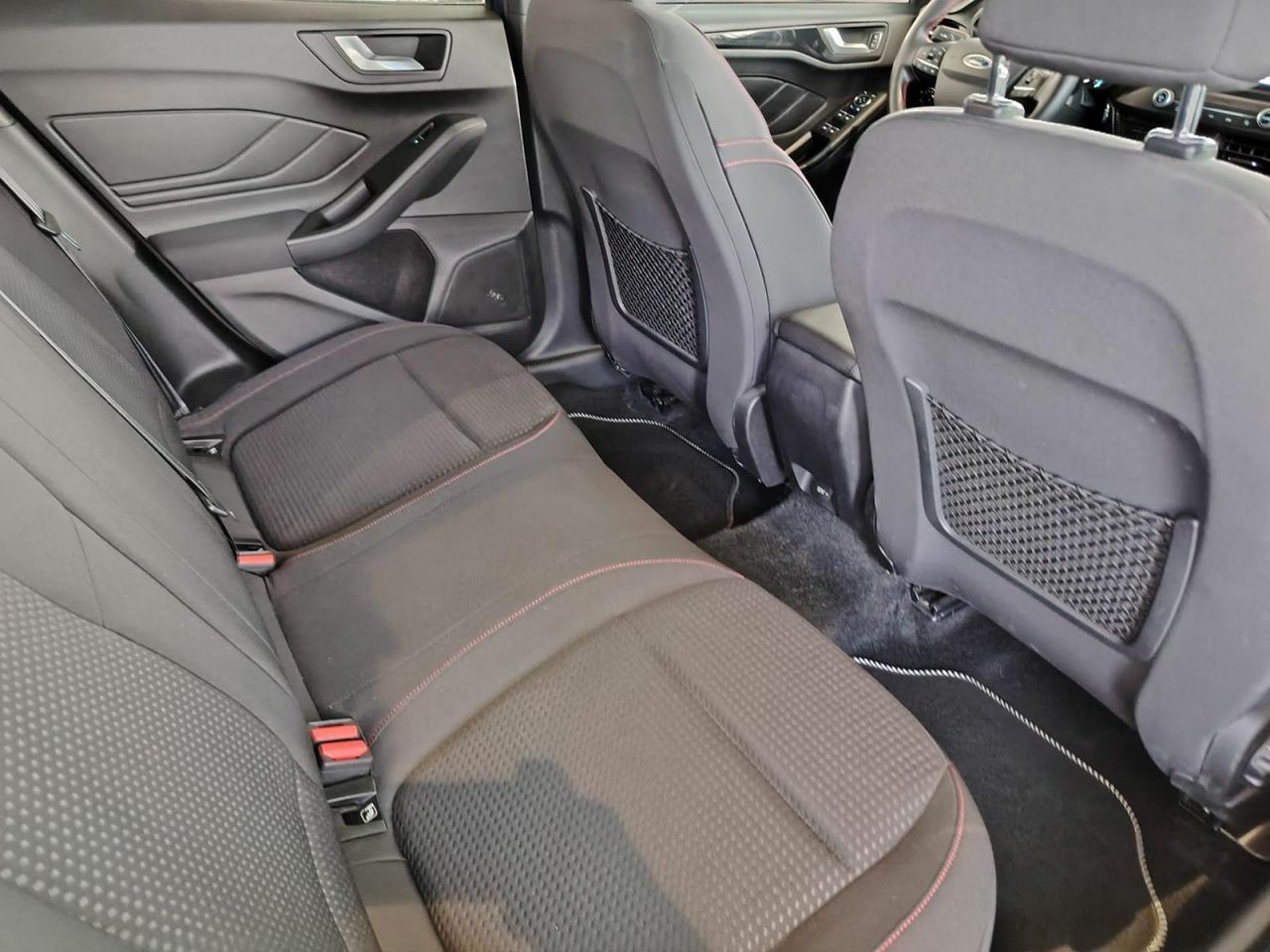 Ford Focus 1.5 Ecoboost 110kW ST-Line - Foto 36