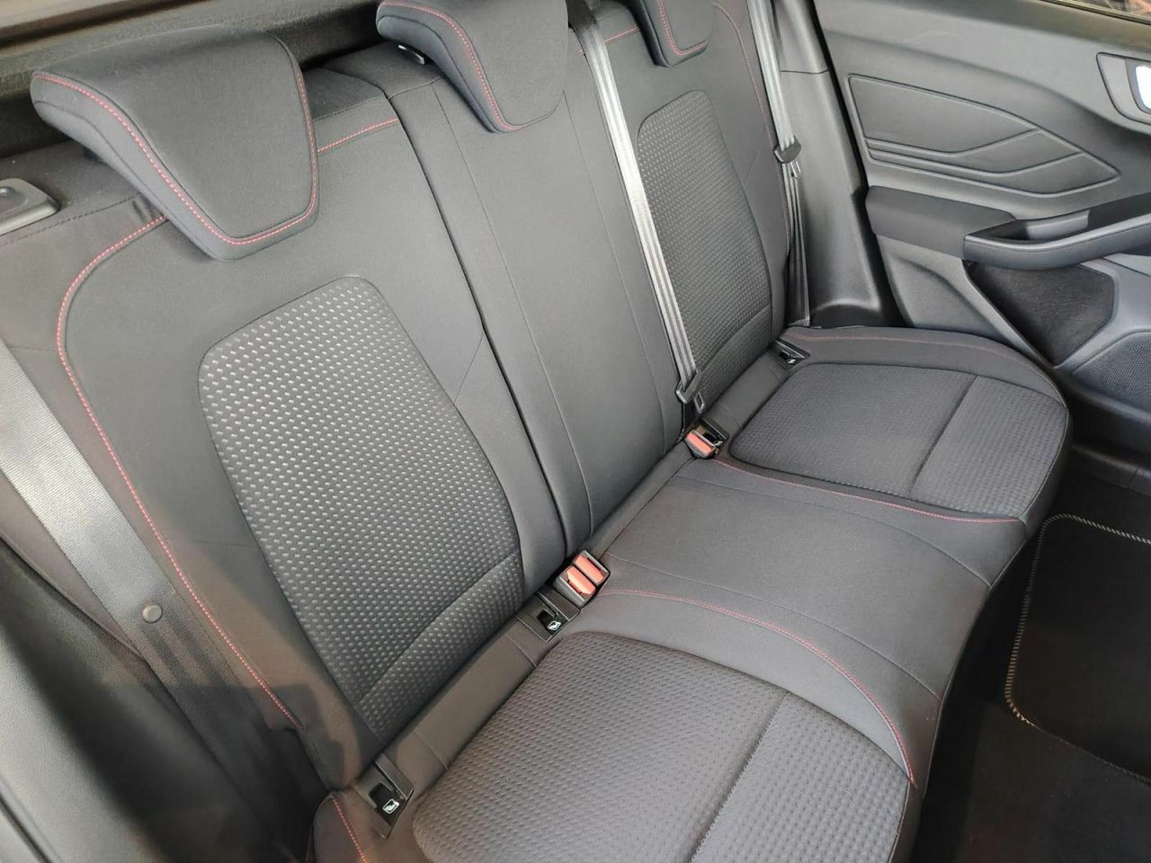 Ford Focus 1.5 Ecoboost 110kW ST-Line - Foto 37