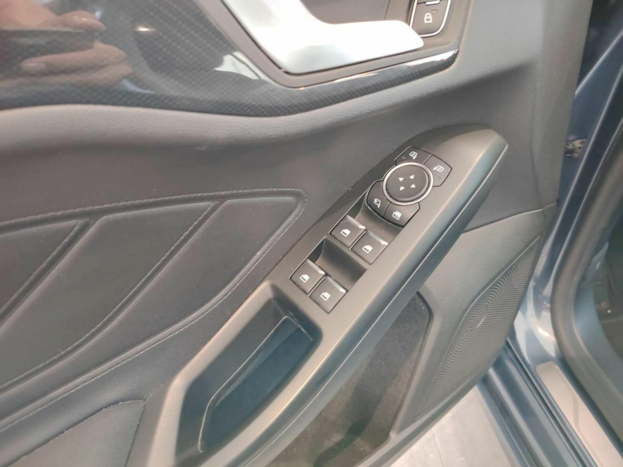 Ford Focus 1.5 Ecoboost 110kW ST-Line - Foto 24