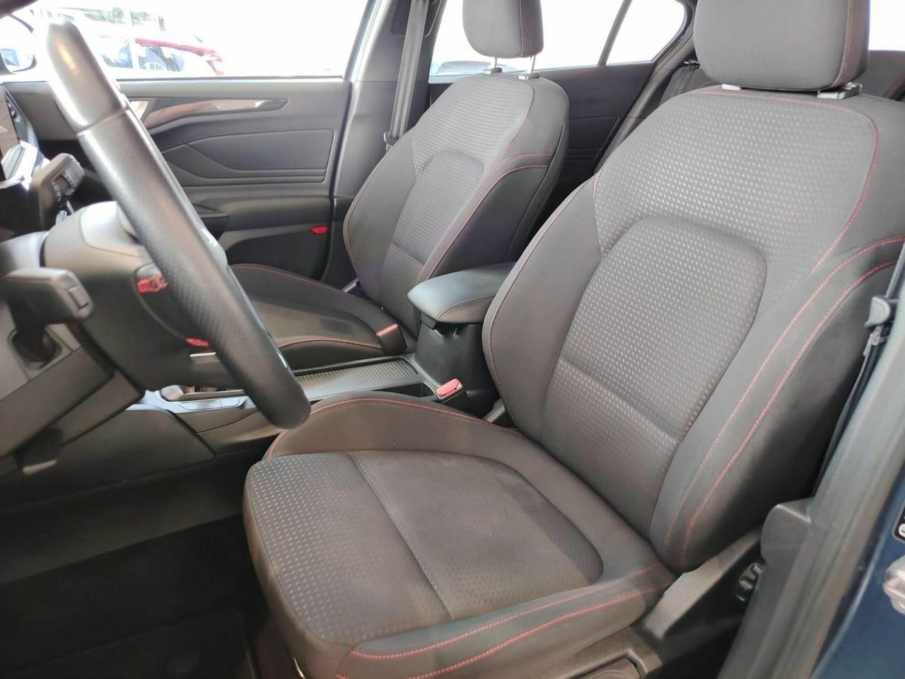 Ford Focus 1.5 Ecoboost 110kW ST-Line - Foto 25