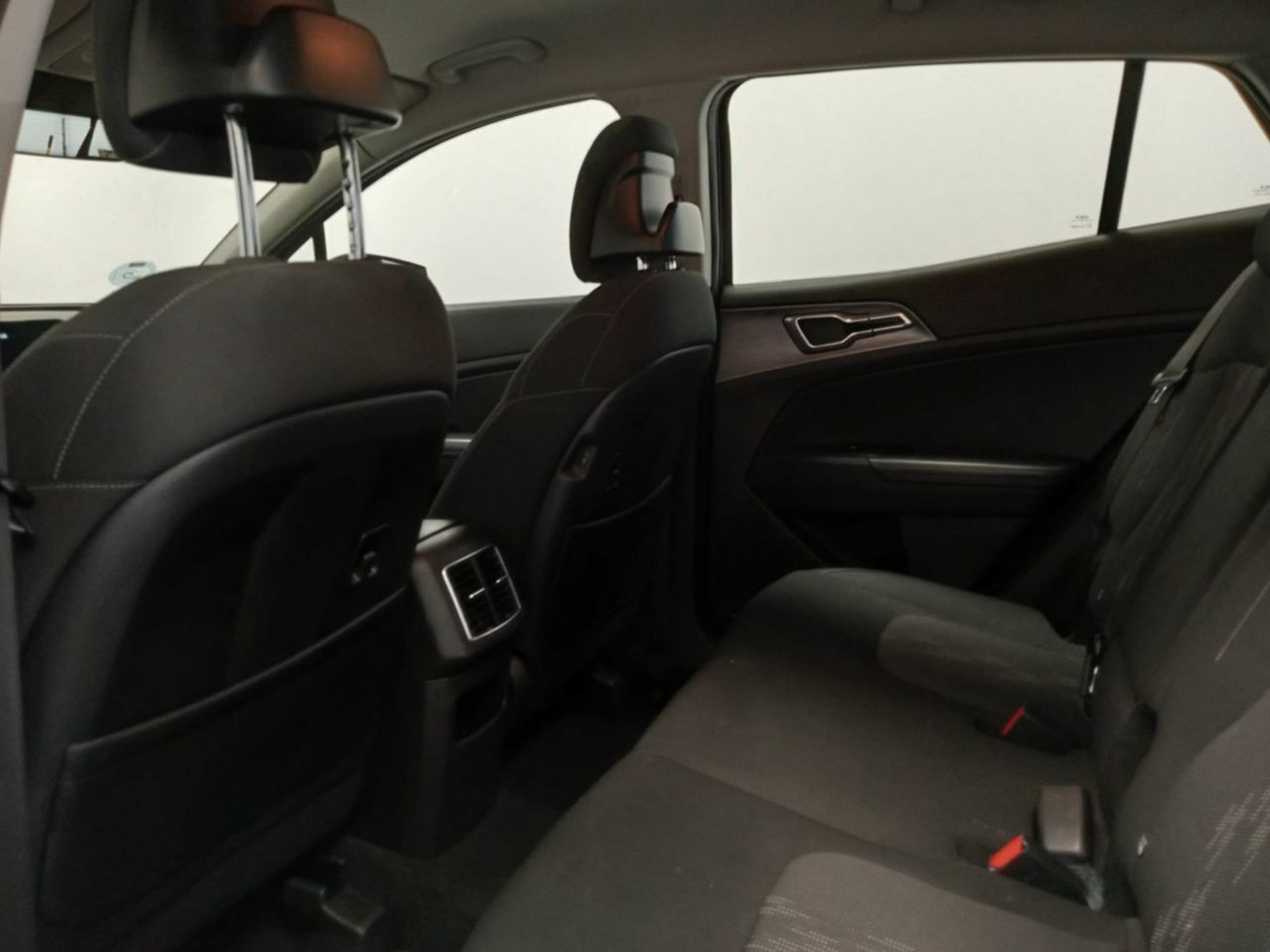 Kia Sportage 1.6 T-GDi 110kW (150CV) Drive 4x2 - Foto 24