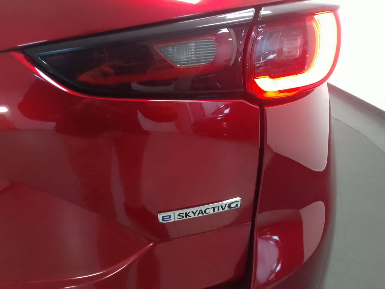 Mazda CX-5 e-SKY G MHEV 2.0 121kW Center-Line Plus - Foto 17