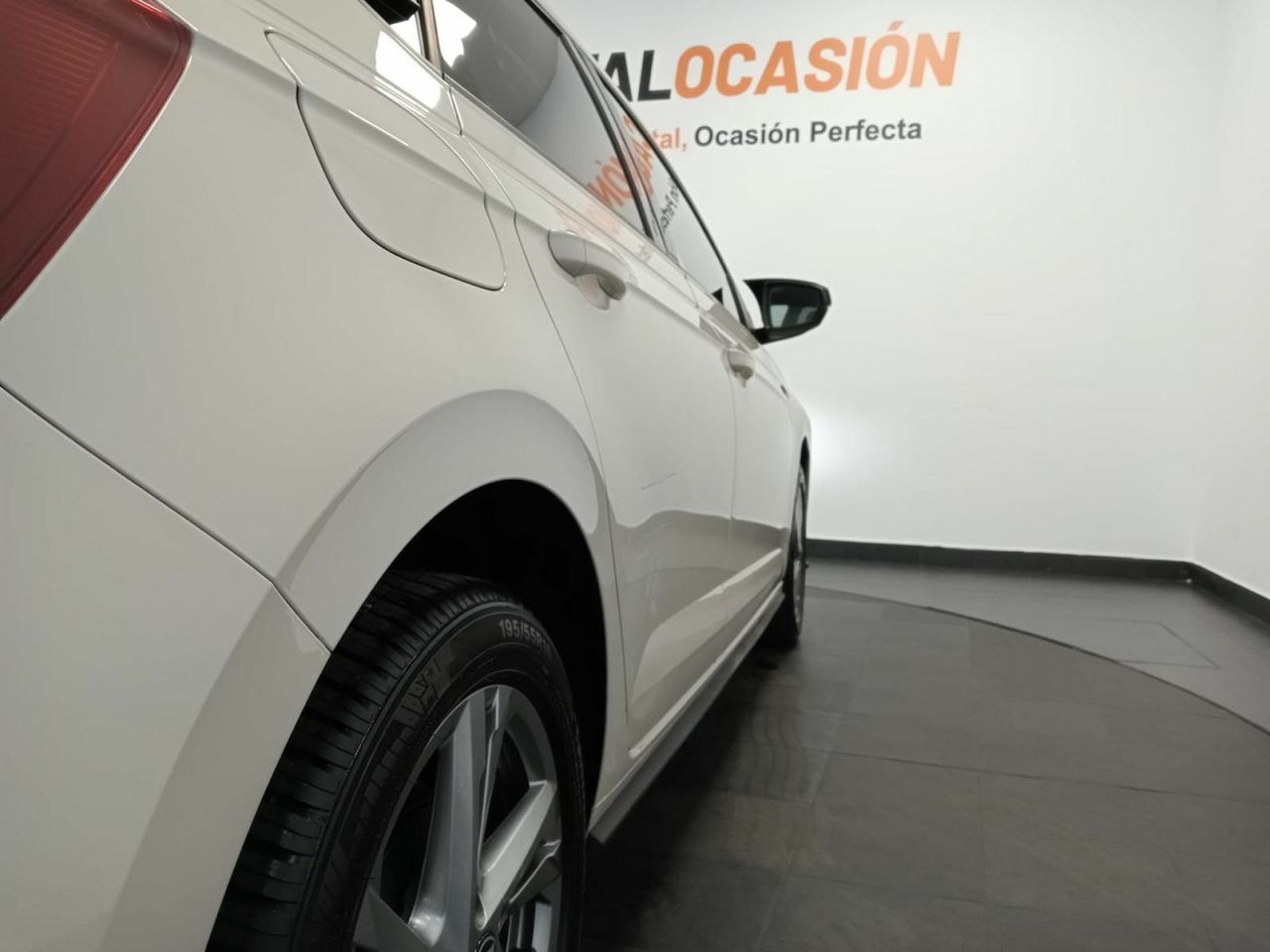 Volkswagen Polo R-Line 1.0 TSI 70kW (95CV) - Foto 35