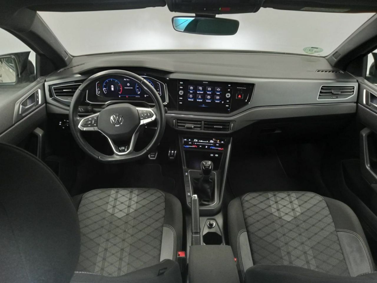 Volkswagen Polo R-Line 1.0 TSI 70kW (95CV) - Foto 9