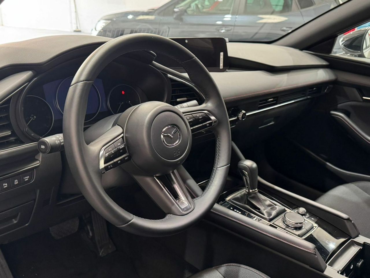 Mazda 3 2.0 e-SKYACTIV-G HOMURA 90KW AT - Foto 11