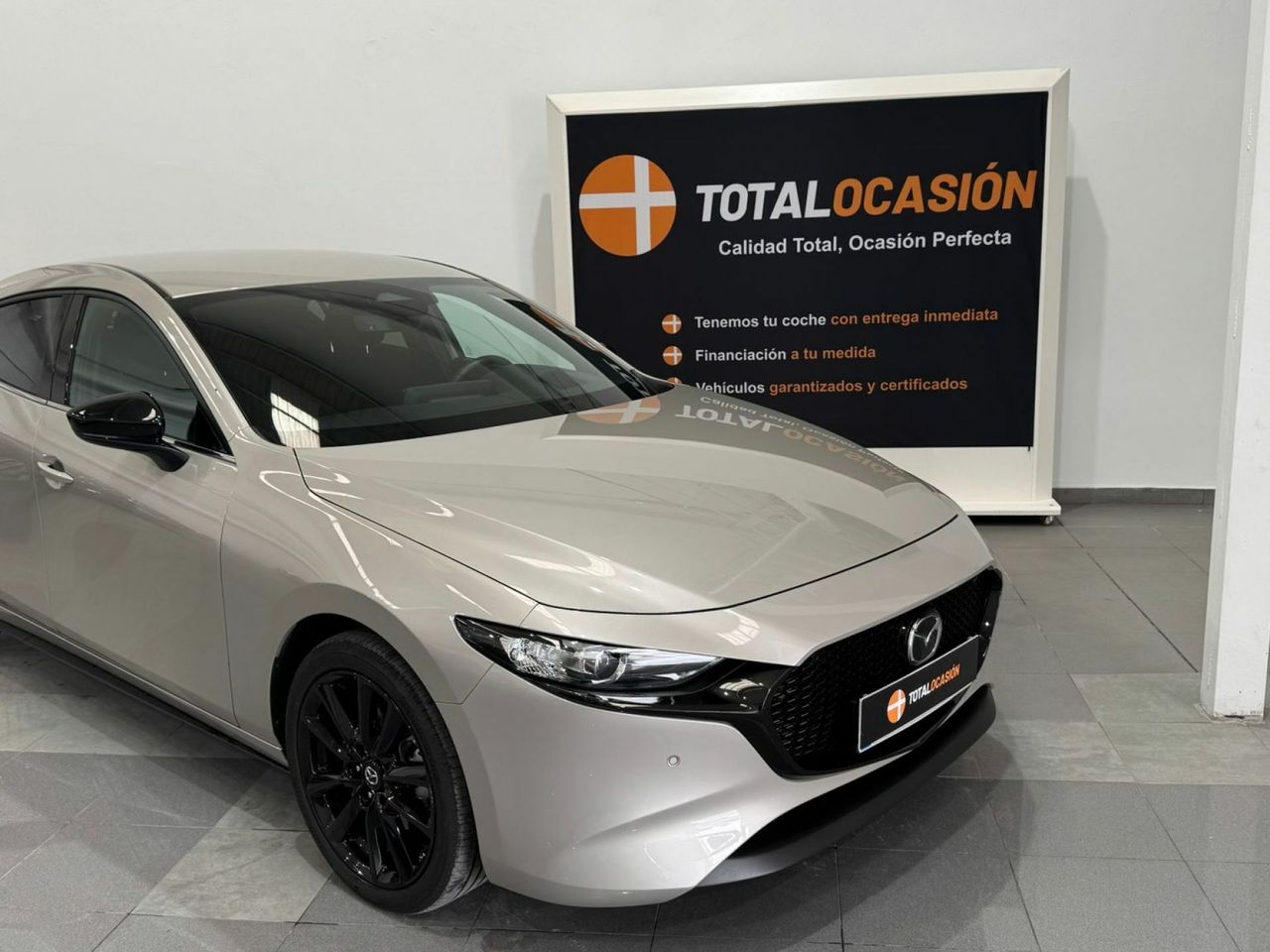 Mazda 3 2.0 e-SKYACTIV-G HOMURA 90KW AT - Foto 3