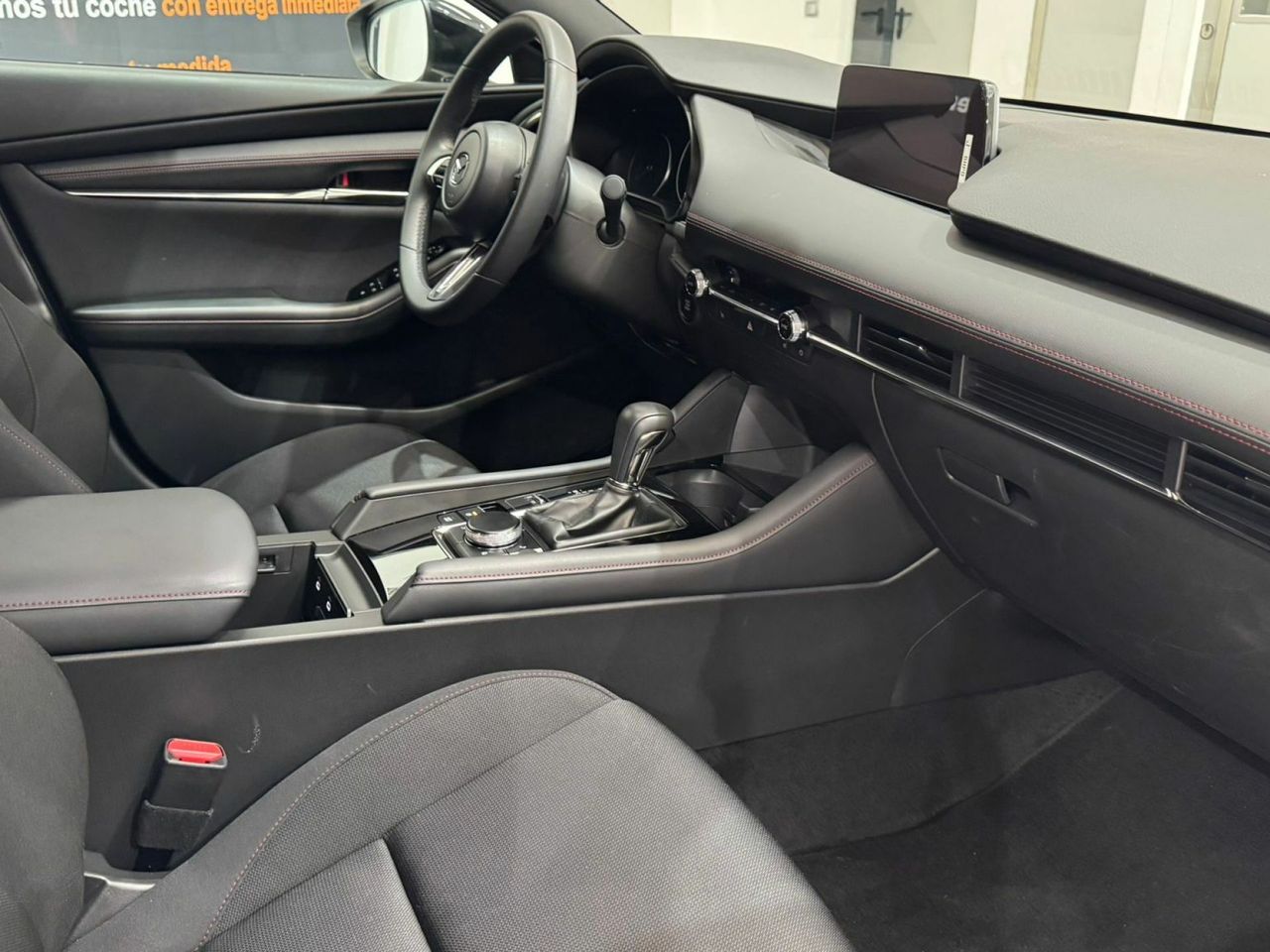 Mazda 3 2.0 e-SKYACTIV-G HOMURA 90KW AT - Foto 16