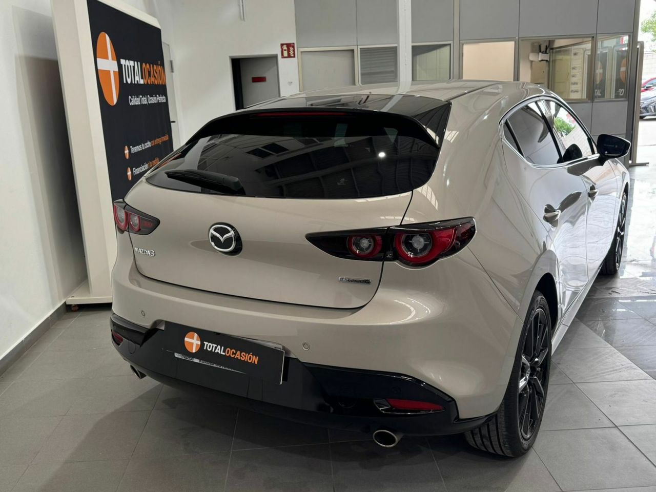 Mazda 3 2.0 e-SKYACTIV-G HOMURA 90KW AT - Foto 7