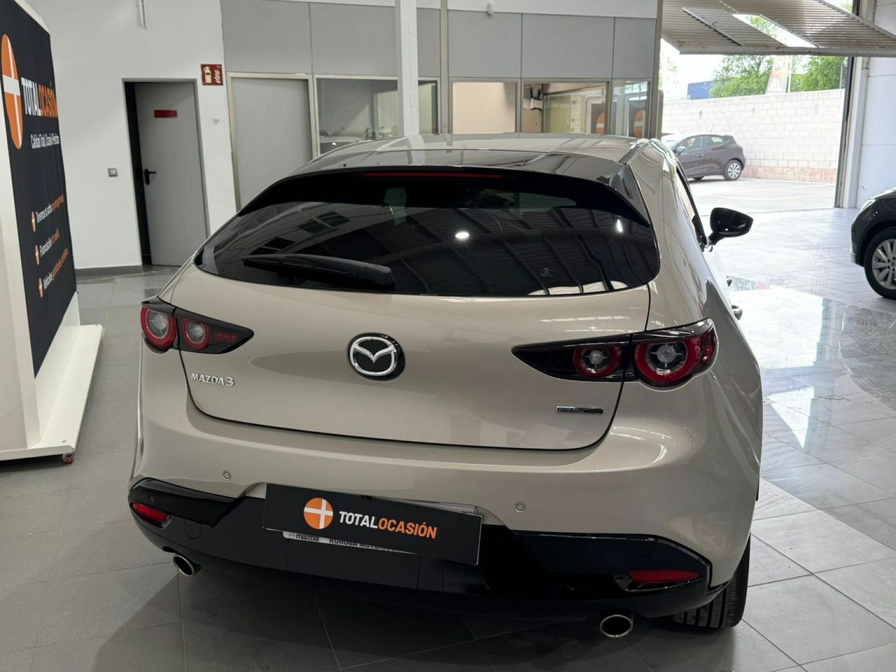 Mazda 3 2.0 e-SKYACTIV-G HOMURA 90KW AT - Foto 6