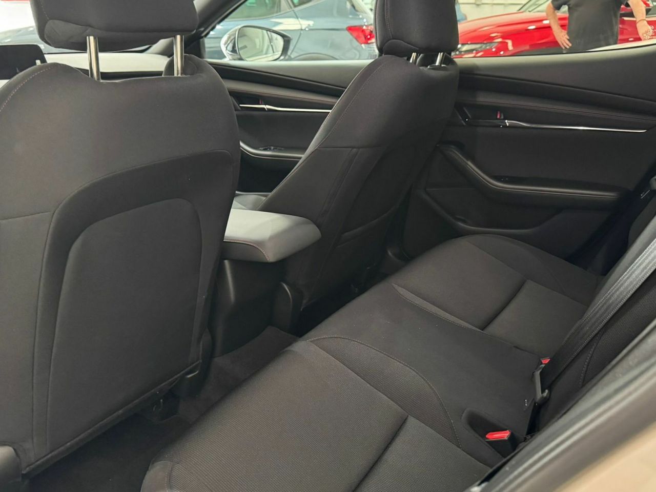 Mazda 3 2.0 e-SKYACTIV-G HOMURA 90KW AT - Foto 10