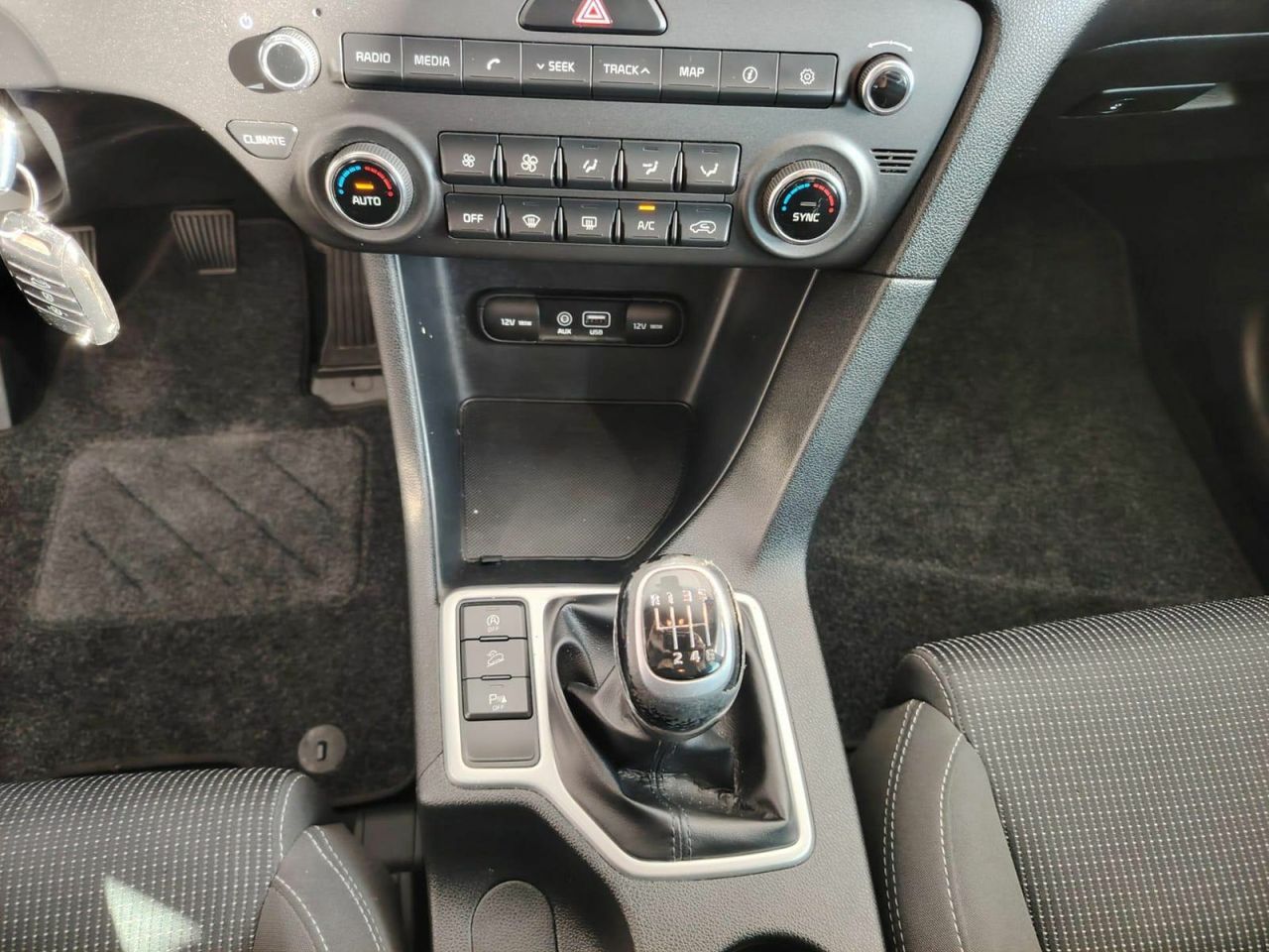 Kia Sportage 1.7 CRDi VGT 85kW Concept Plus 4x2 Eco-D - Foto 28