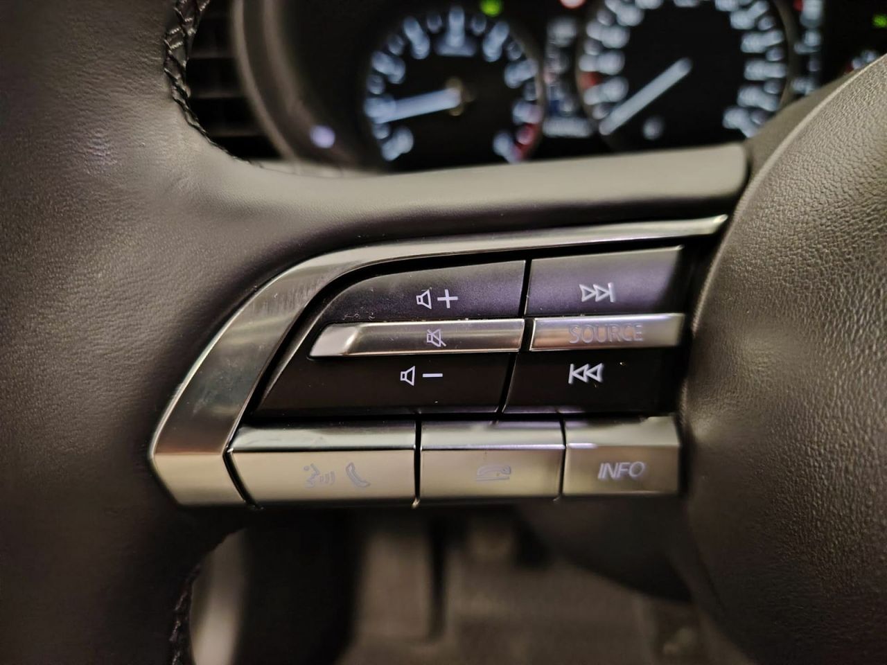 Mazda CX-30 e-SKYACTIV-G 2.0 90 kW 2WD Evolution - Foto 41