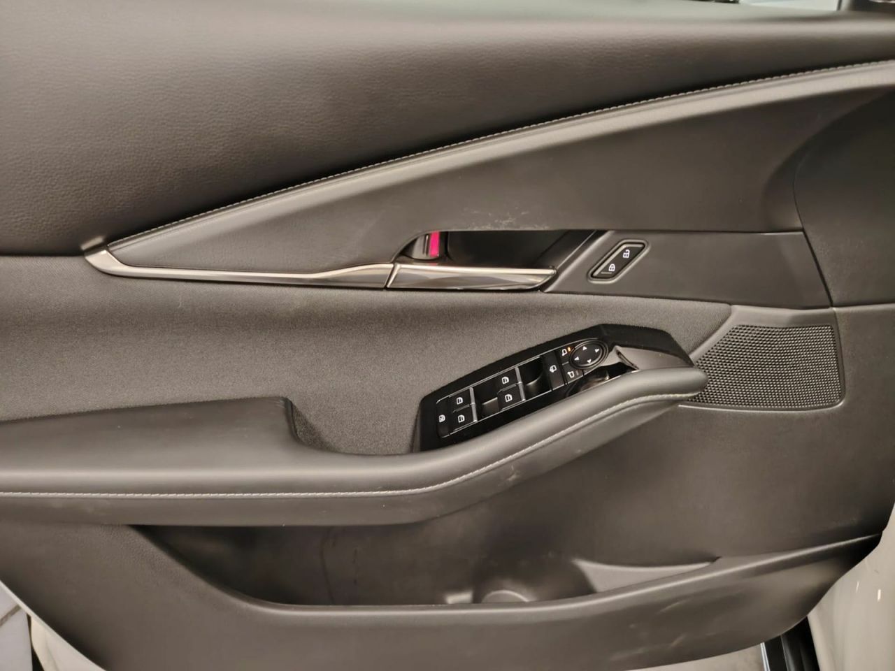 Mazda CX-30 e-SKYACTIV-G 2.0 90 kW 2WD Evolution - Foto 11