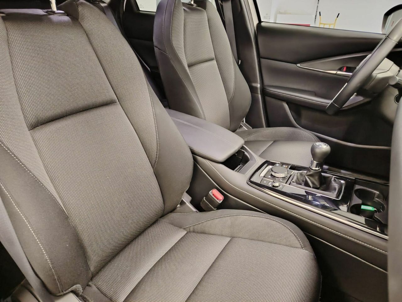 Mazda CX-30 e-SKYACTIV-G 2.0 90 kW 2WD Evolution - Foto 39