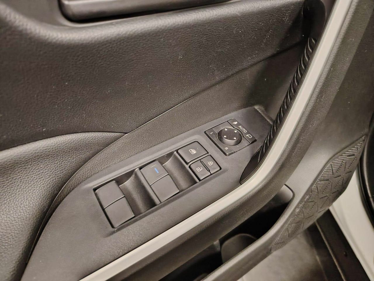 Toyota Rav4 2.5l 220H Business 4WD - Foto 15