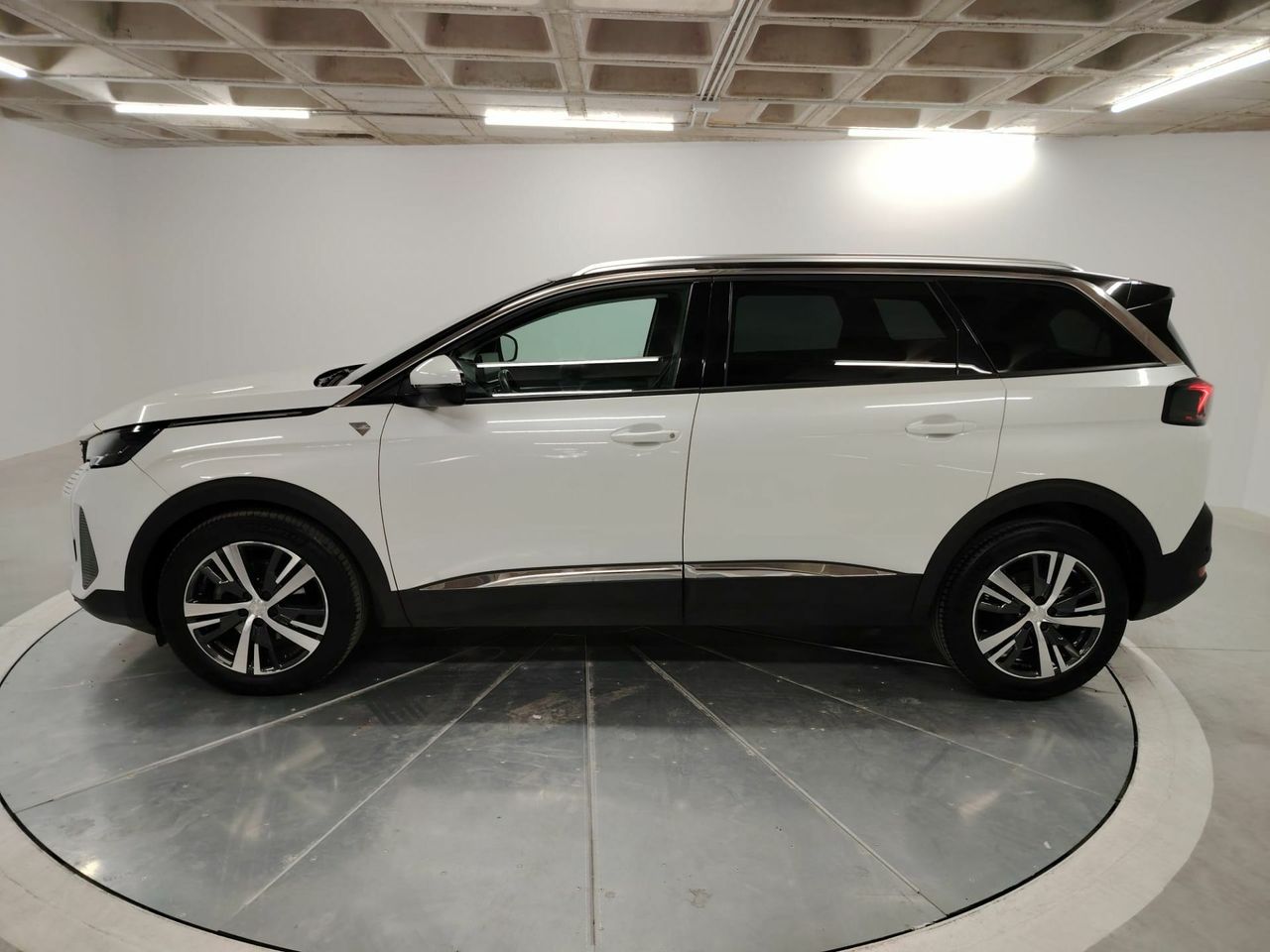 Peugeot 5008 1.5 BlueHDi 96kW S&S Roadtrip EAT8 - Foto 5