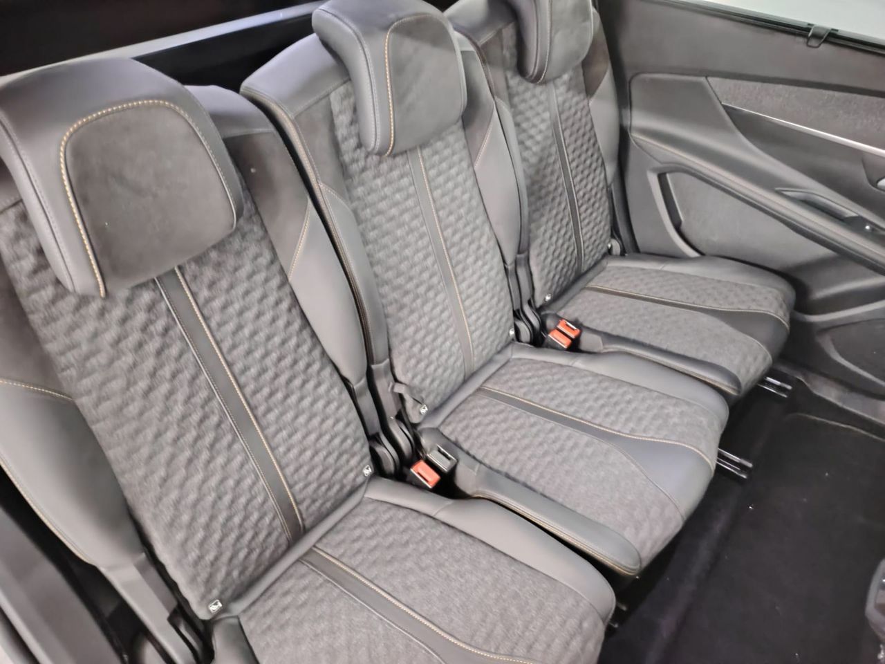 Peugeot 5008 1.5 BlueHDi 96kW S&S Roadtrip EAT8 - Foto 24