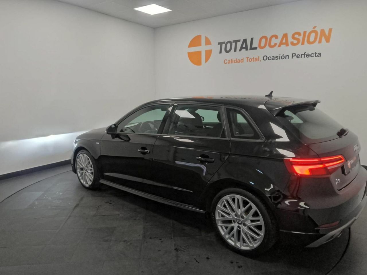 Audi A3 S line edition 1.6 TDI S tronic Sportb - Foto 8