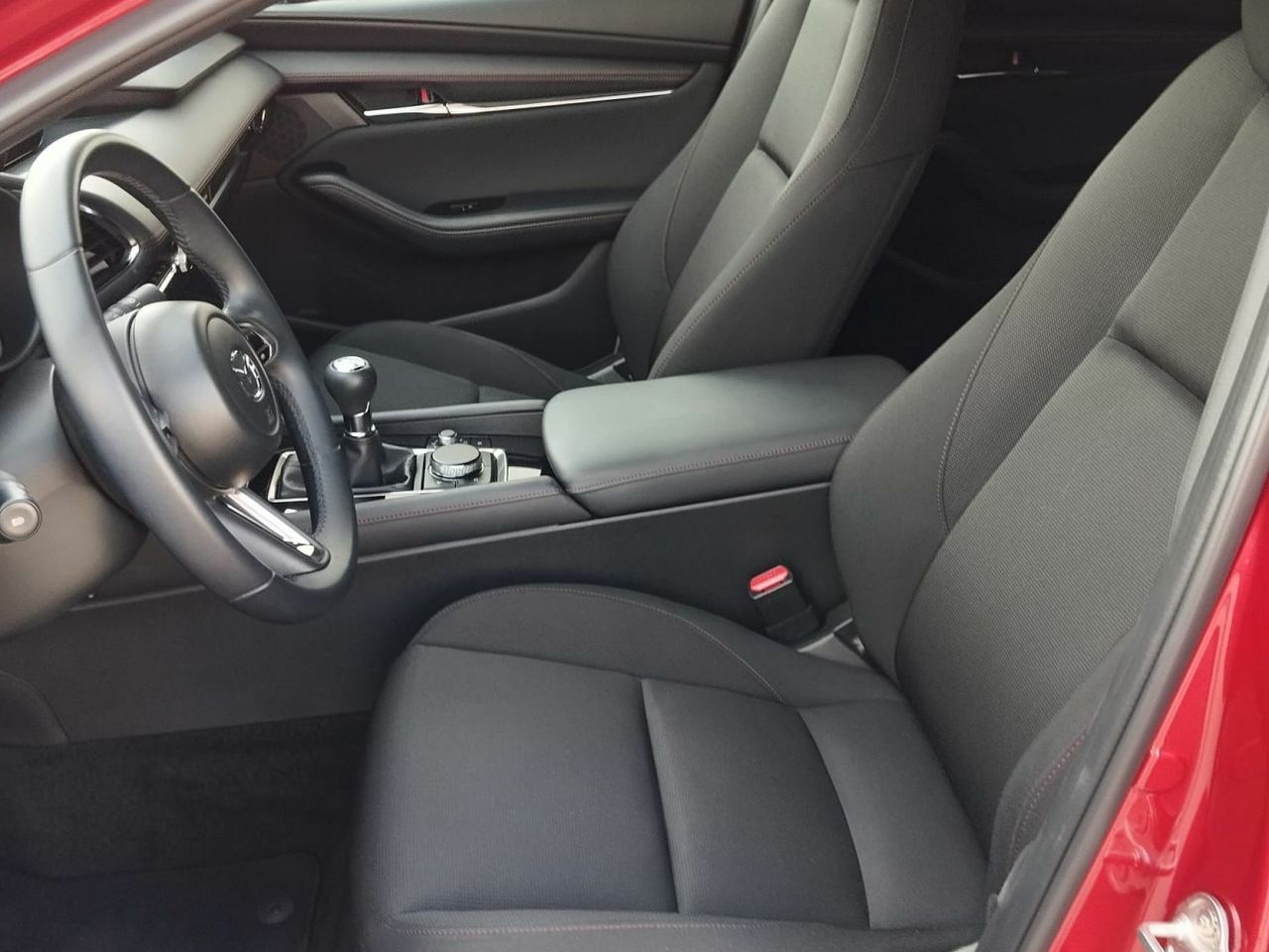 Mazda 3 2.0 e-SKYACTIV-G 110KW HOMURA - Foto 4