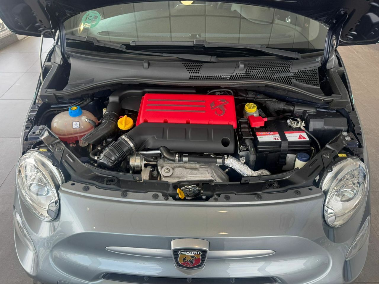 Abarth 500 695 Rivale 1.4 T-Jet 132kW (180CV) - Foto 12