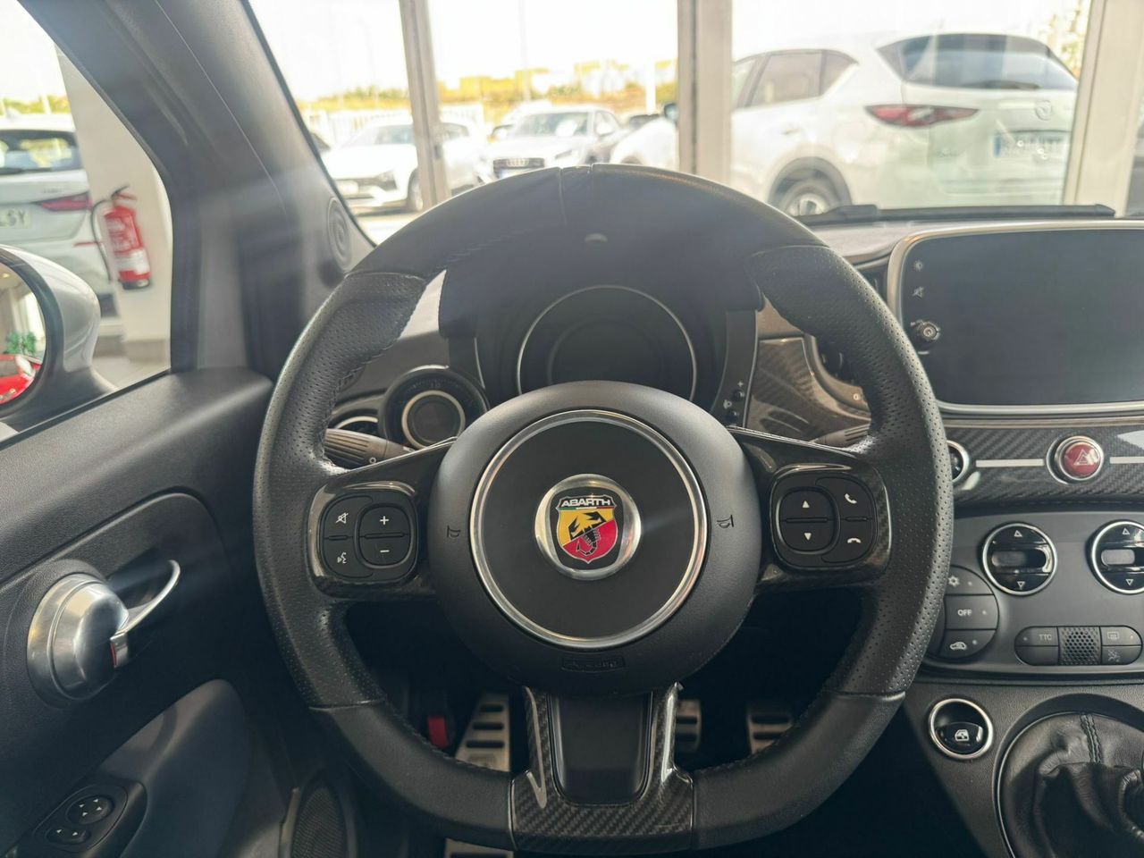 Abarth 500 695 Rivale 1.4 T-Jet 132kW (180CV) - Foto 29