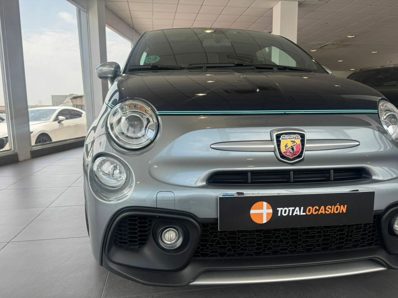 Abarth 500 695 Rivale 1.4 T-Jet 132kW (180CV) - Foto 13