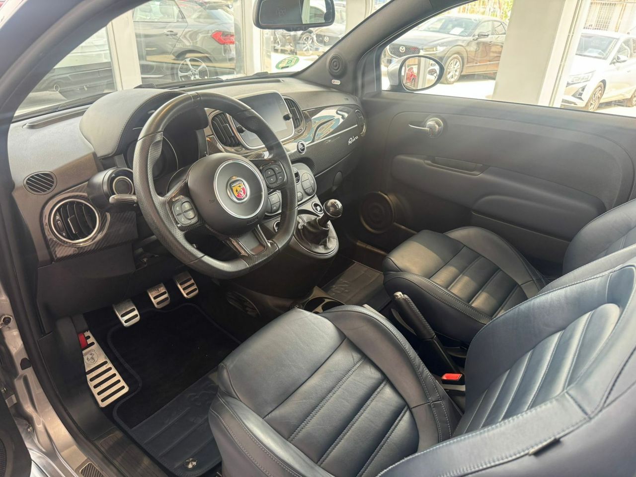 Abarth 500 695 Rivale 1.4 T-Jet 132kW (180CV) - Foto 19