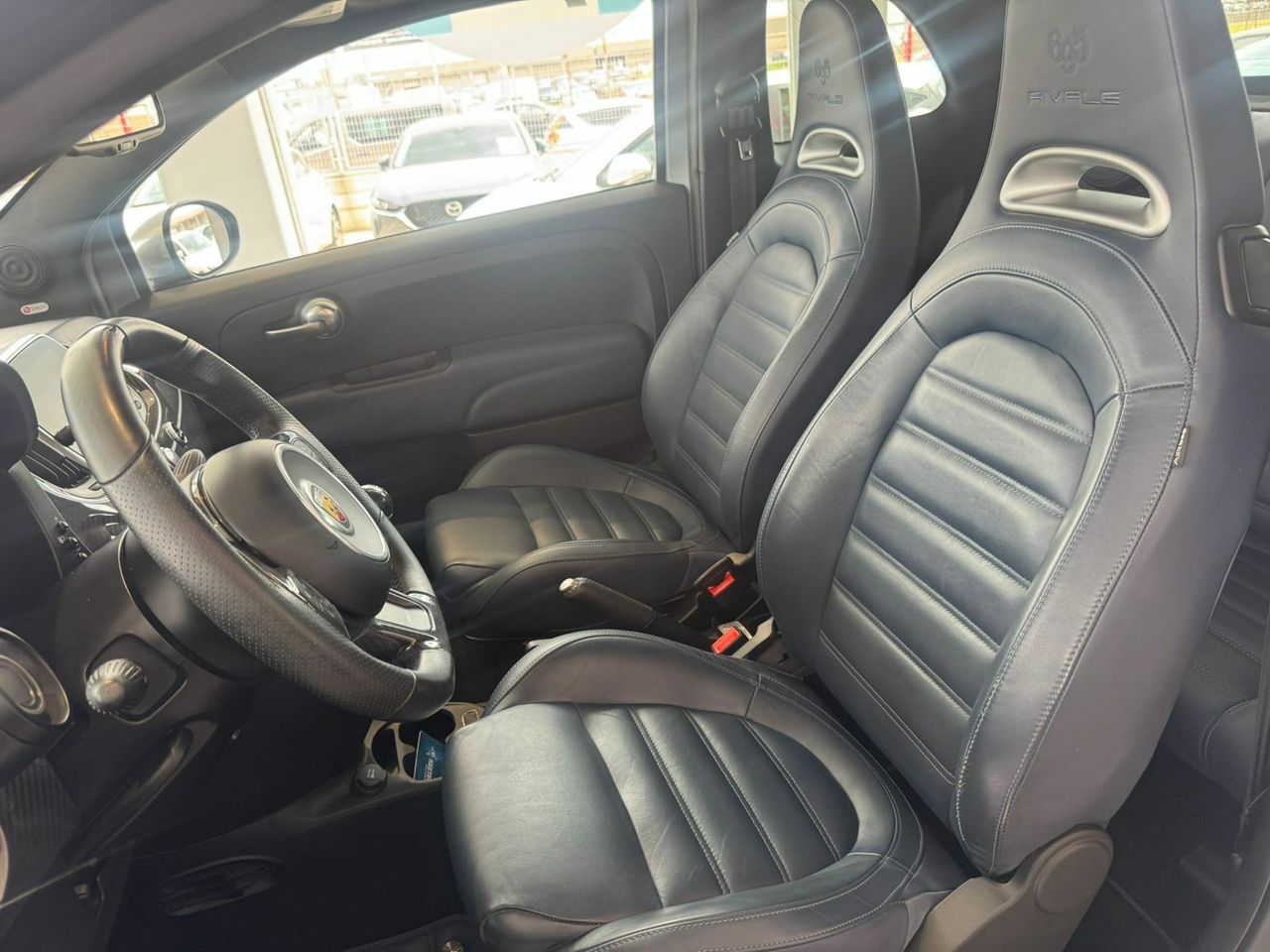 Abarth 500 695 Rivale 1.4 T-Jet 132kW (180CV) - Foto 20