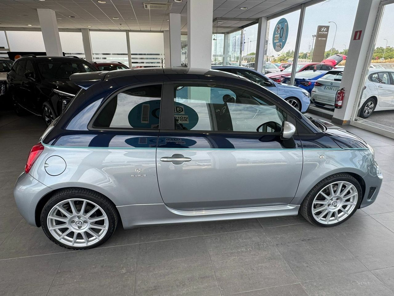 Abarth 500 695 Rivale 1.4 T-Jet 132kW (180CV) - Foto 6